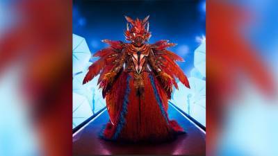 Exclusive costume reveal: The Phoenix takes flight in ‘The Masked Singer’ Season 5 - fox29.com - Los Angeles