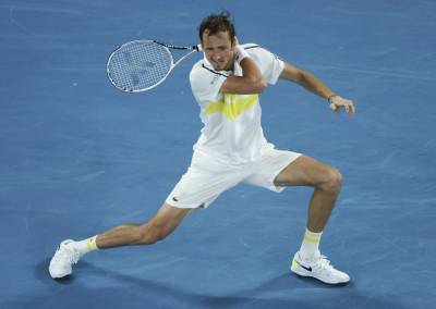 Medvedev tops Tsitsipas in Australia to reach 2nd Slam final - clickorlando.com - Australia - county Park - city Melbourne, county Park