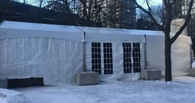 Preparations underway for Cabot Square heating tent to house Montreal homeless - globalnews.ca