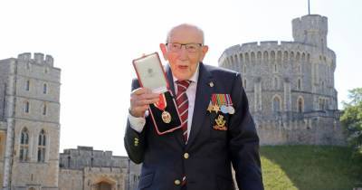 Tom Moore - Captain Sir Tom Moore dies in hospital after a brief battle with Covid and pneumonia - dailyrecord.co.uk - Georgia
