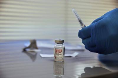 Joe Biden - Florida reports nearly 5,000 new COVID-19 cases as Biden pushes for more vaccines - clickorlando.com - Usa - state Florida