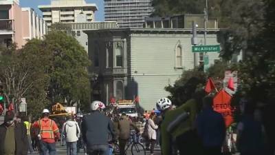 139-year-old San Francisco home rolls to new address - fox29.com - San Francisco - city San Francisco
