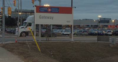 Mississauga Canada Post worksite hit by COVID-19 outbreak excluded from provincial inspections - globalnews.ca - Canada