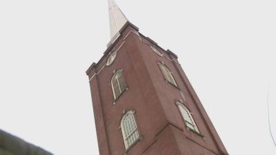 Local church sounds bell in memory of more than 500K lives lost to COVID-19 in the U.S. - fox29.com - Usa
