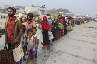 U.N.High - UN: Boat with Rohingya refugees adrift without food, water - clickorlando.com - Bangladesh - city Dhaka