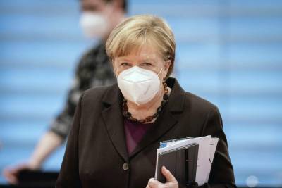 Angela Merkel - Steffen Seibert - Germany prepares way for its troops to stay in Afghanistan - clickorlando.com - Germany - city Berlin - Afghanistan