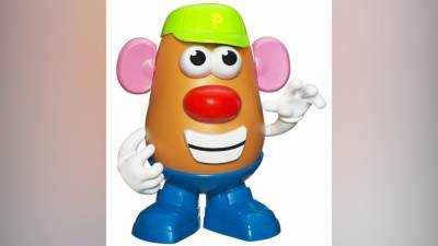 Mr. Potato Head goes gender neutral, Hasbro announces - fox29.com - New York - Usa