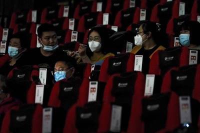It's a smash hit! Chinese return big-time to movie theaters - clickorlando.com - China - city Beijing - Usa