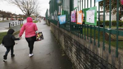 Ronan Glynn - Parents urged not to congregate at school gates - rte.ie