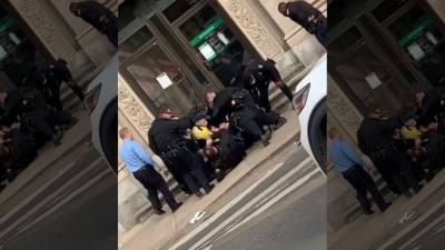 Video captures police interrupting bank robbery, arresting suspect - fox29.com - city Germantown