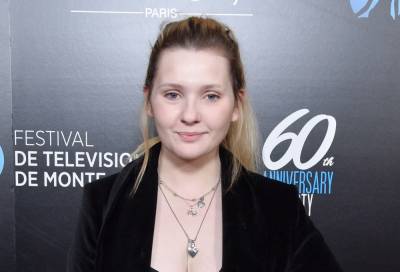 Abigail Breslin - Abigail Breslin Mourns The Death Of Her Father After COVID-19 Battle - etcanada.com