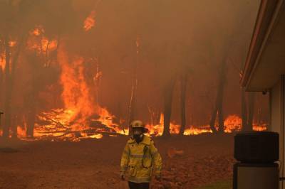 Wildfire in west Australia burns more homes in dry wind - clickorlando.com - Australia