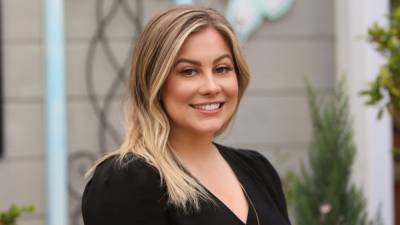 Shawn Johnson - Pregnant Shawn Johnson Gives Health Update After Testing Positive for COVID-19 - etonline.com