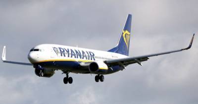 Ryanair ordered to remove 'irresponsible' coronavirus advert after thousands of complaints - manchestereveningnews.co.uk - Britain