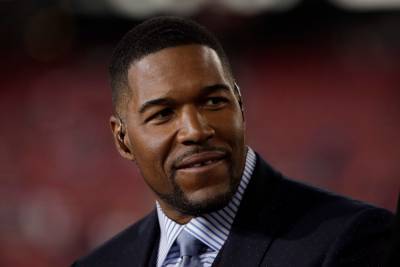 Michael Strahan - Michael Strahan Shares Update On COVID Recovery, Urges People To Wear Masks, Wash Hands - etcanada.com