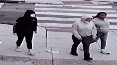 Police searching for 3 suspects in assault, robbery in South Philadelphia - fox29.com - state Oregon