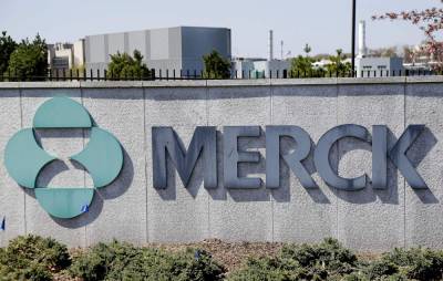 Merck loses $2.1B in Q4; longtime CEO Frazier to retire - clickorlando.com - state New Jersey