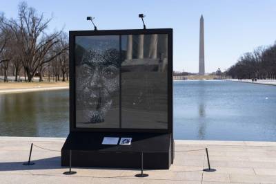 Kamala Harris - VP's historic election celebrated in cracked glass portrait - clickorlando.com - Washington