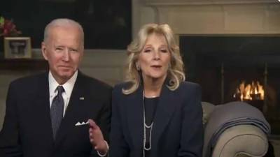 Joe Biden - Jill Biden - President Joe Biden and First Lady Jill Biden Thank Health Care Workers Ahead of Super Bowl LV - etonline.com - Usa