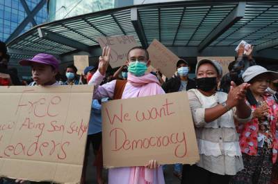 Week after military coup, protests swell rapidly in Myanmar - clickorlando.com - Burma - city Yangon