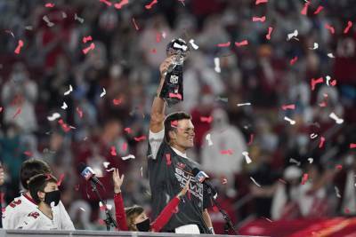 Tom Brady - Patrick Mahomes - Brady wins 5th Super Bowl MVP award with vintage performance - clickorlando.com - county Bay - city Tampa, county Bay - city Kansas City