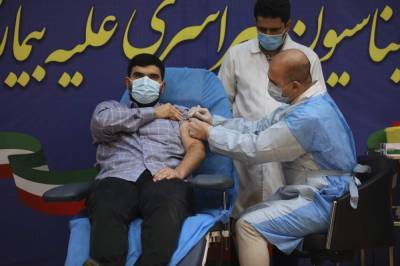 Iran starts limited COVID vaccinations with Russian shots - clickorlando.com - Iran - Russia - city Tehran