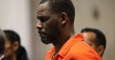 Can Fly - R. Kelly 'gets both doses of Covid vaccine' in jail awaiting trial on child sex abuse charges - mirror.co.uk - New York - state Illinois - city Chicago
