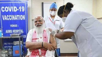 Narendra Modi - PM Modi takes first dose of covid-19 vaccine - livemint.com - city New Delhi - India