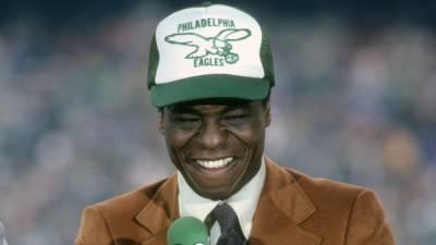 Irv Cross, NFL player, pioneer Black analyst, dies at 81 - fox29.com - state Minnesota - Philadelphia, county Eagle - county Eagle - county Cross