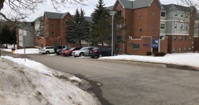 Public Health - Rosana Salvaterra - Peterborough student residence outbreak could lead to community lockdown: Medical Officer of Health - globalnews.ca - city Peterborough