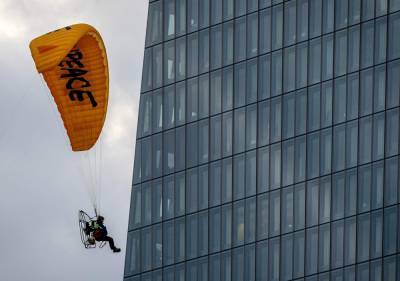 Greenpeace protests ECB's loans for carbon-heavy industries - clickorlando.com
