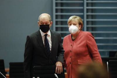 Angela Merkel - Olaf Scholz - German lawmakers seek to grill Merkel over Wirecard scandal - clickorlando.com - Philippines - Germany - city Berlin