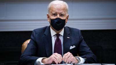 Biden to announce plans to buy 100M additional doses of J&J COVID-19 vaccine, source says - fox29.com - Usa