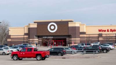 Target partners with CVS to offer COVID-19 vaccines at more than 600 US stores - fox29.com - Usa - city Minneapolis