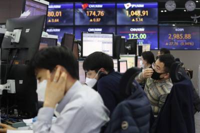Asian shares advance as yields, inflation fears moderate - clickorlando.com - city Tokyo - city Shanghai - city Hong Kong