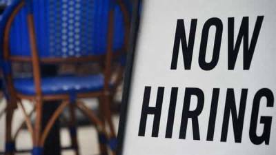 US jobless claims hit lowest since November with more covid-19 vaccines - livemint.com - Usa - India