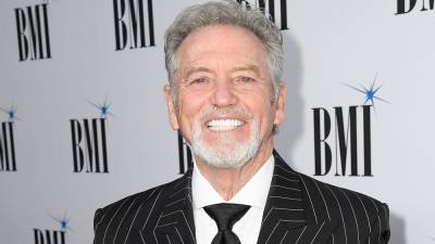 Country star Larry Gatlin tests positive for coronavirus after receiving Moderna vaccine: 'What are the odds?' - foxnews.com