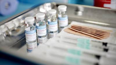 Covid-19 vaccine programme to target medically vulnerable - rte.ie - county Long