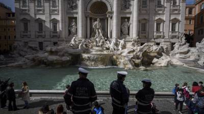 Roberto Speranza - Italy reimposes Covid-19 restrictions as cases rise - rte.ie - Italy - Britain - Ireland - Netherlands