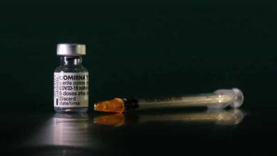 Pfizer, Oxford vaccines reduce severe Covid-19 in elderly: Report - livemint.com - India