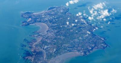 Love Island bosses choose Jersey as back-up location amid coronavirus pandemic - mirror.co.uk - Spain - Jersey