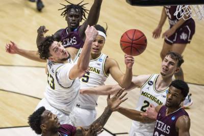Mike Smith - Eli Brooks - Howard, Michigan roll past Texas Southern in NCAA tourney - clickorlando.com - state Texas - state Indiana - state Michigan - county Howard - county Lafayette - city West Lafayette, state Indiana