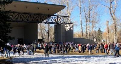 Calgary Coronavirus - COVID-19: Calgary rally joins worldwide anti-lockdown protests - globalnews.ca - Canada