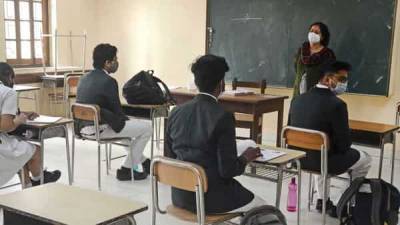 Chattisgarh: Schools, colleges to remain close amid surge in Covid-19 cases - livemint.com - India
