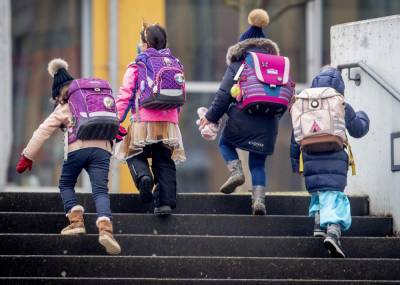 Teachers lament 'chaotic' virus rules in German schools - clickorlando.com - Germany - city Berlin