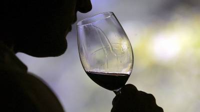 California winery will pay $10,000 a month, provide free housing to work in Sonoma - fox29.com - state California - county Valley - county Sonoma
