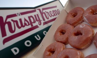 Krispy Kreme - Krispy Kreme Is Offering Free Donuts All Year-Long to People Who Get the COVID-19 Vaccine - justjared.com