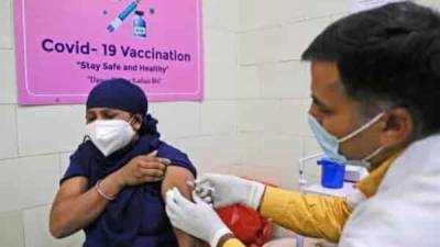 COVID-19 vaccination: People above 45 years can take vaccine from next month - livemint.com - India