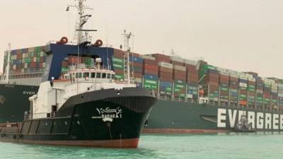 Massive cargo ship the size of a skyscraper turns sideways, blocking Suez Canal - fox29.com - Panama - Egypt