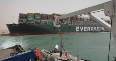 Suez Canal - ‘Complex’ work to free massive ship stuck in Suez Canal enters 3rd day - globalnews.ca - Japan - Panama - Egypt